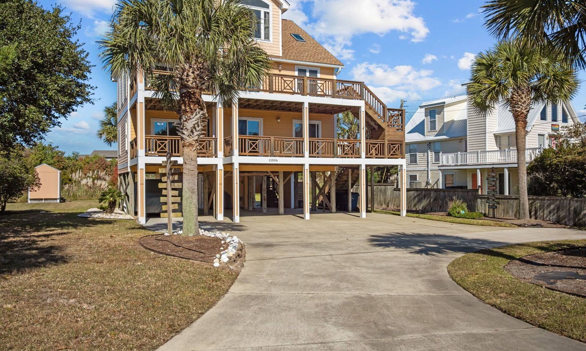 The Point House | SunKissed Beach House | 2-Min Walk to Beach