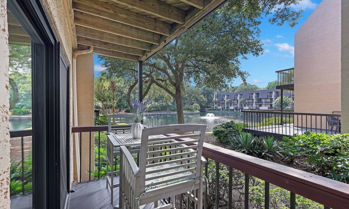 Folly Field Villa | Surfside Hideaway