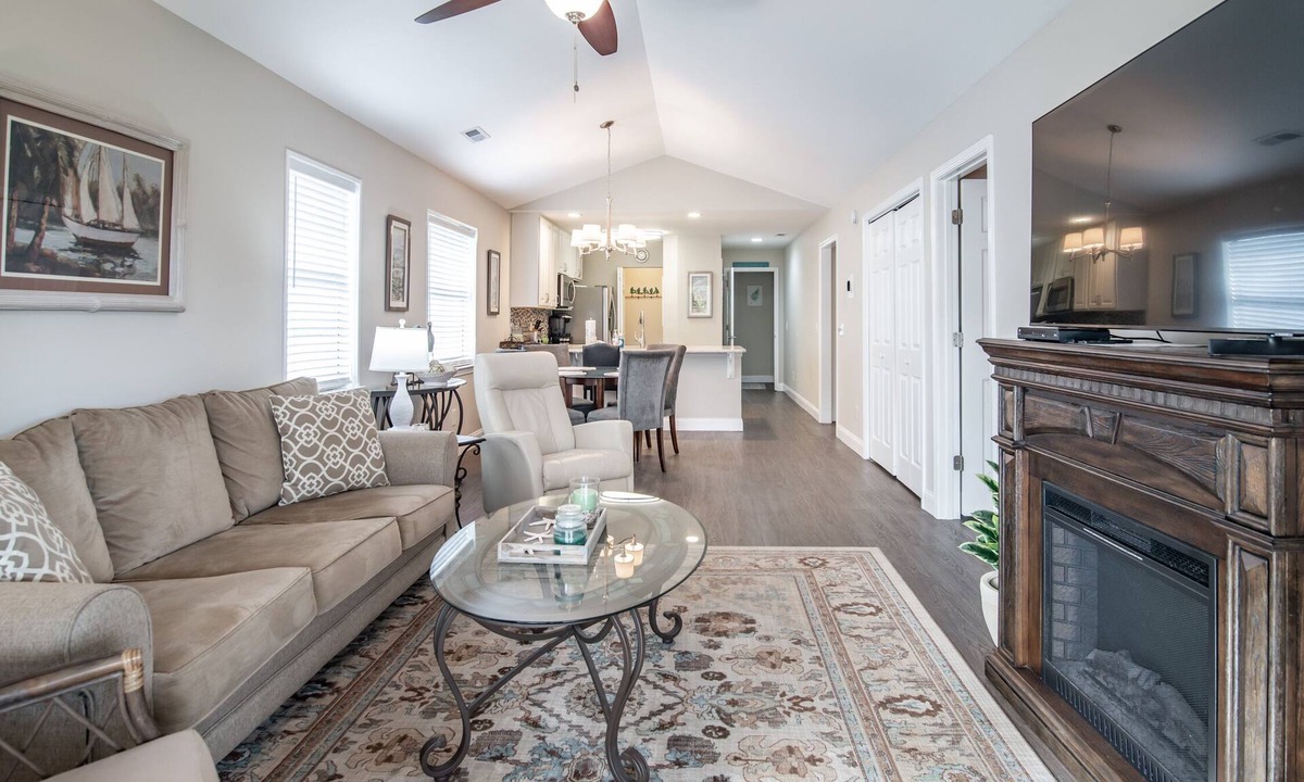 Pawleys Island Condo | TB 12H Bedroom/Three Bath unit in True Blue