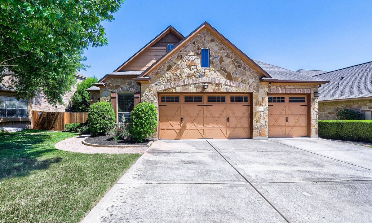 North Buttercup Creek House | TCH - Cozy 4bd/3ba in Cedar Park with Workspace
