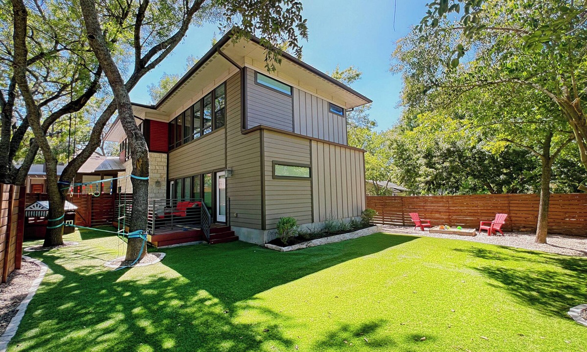 Galindo House | Terrific 3-bedroom South Austin retreat next to downtown Austin