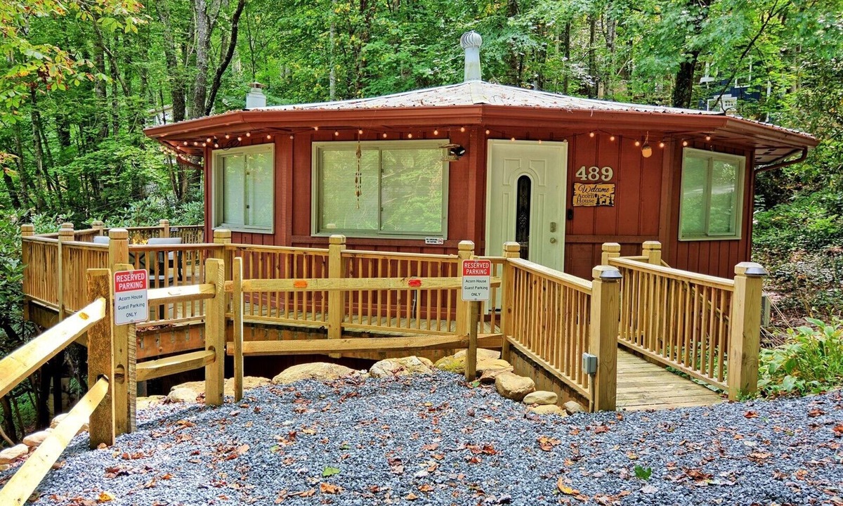 Mill Ridge Cottage | The Acorn House-Open for Bookings! Great Location, Seeps 6