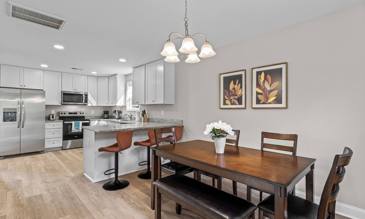 Kannapolis House | The Alder ~ Stylish 3 Bed Near DT on Quiet Street