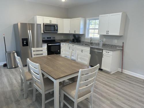 Lexington Apartment | The Bandit Suite