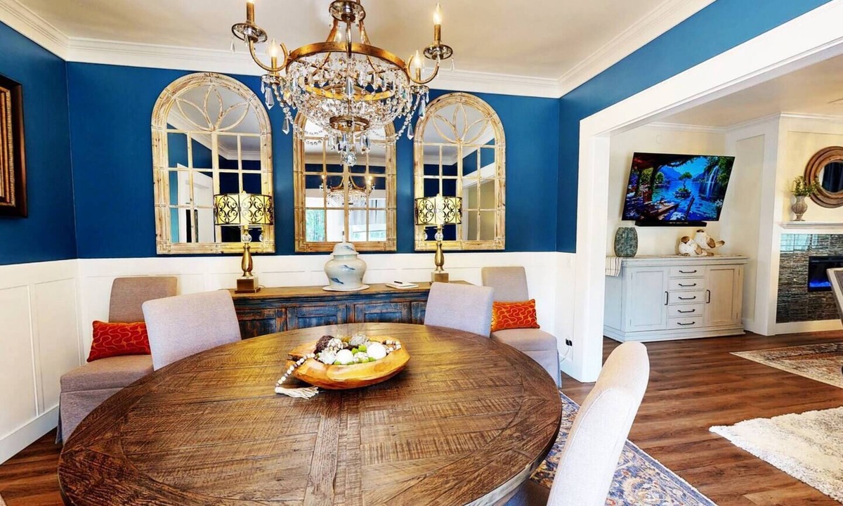 Boys Ranch House | The Blue Heron - Lake View near Music Park