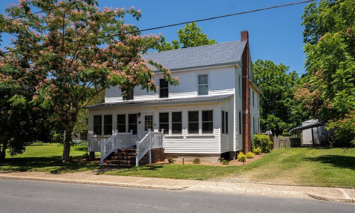 Manteo House | "The Coastal Gem" - Historic Manteo