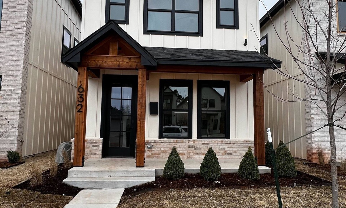 Edmond House | The Cosmo 632 Downtown Edmond