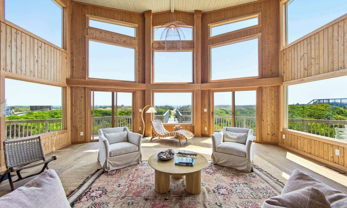 Duck House | The Dune House - Iconic Oceanfront Gem in Duck