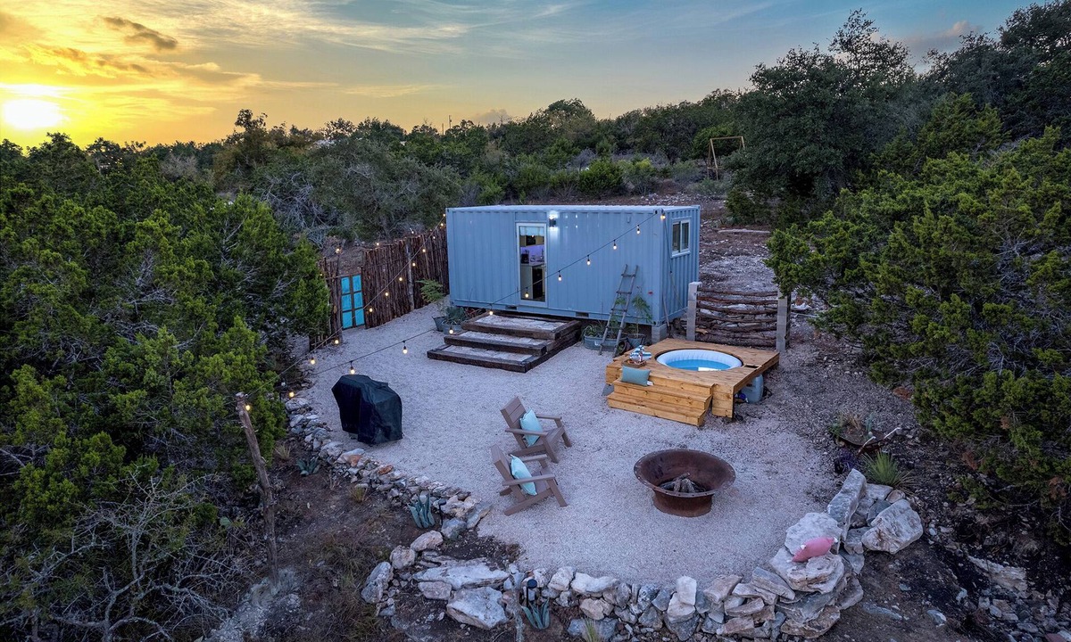 Fredericksburg Cabin | The Elegant Casa Agave. nHOT TUB minutes from Fredericksburg