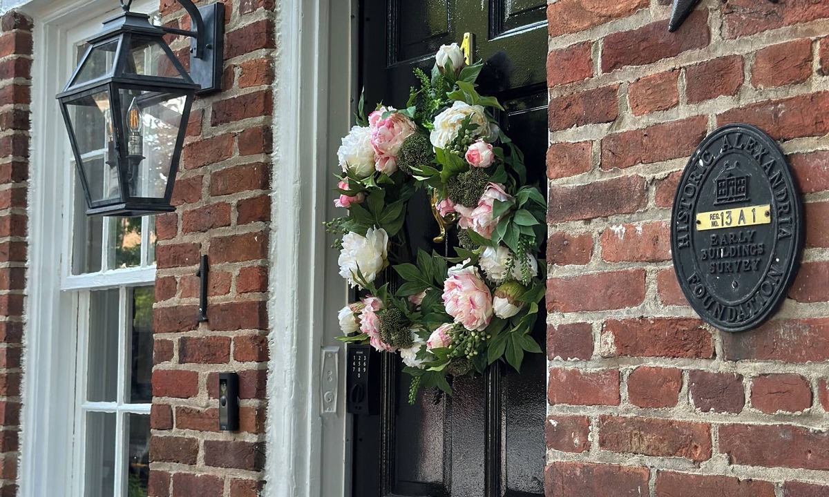 Old Town Alexandria House | The Hayden House-1820 Charm w/3 bedroom Modern Day Luxury in Historic Old Town