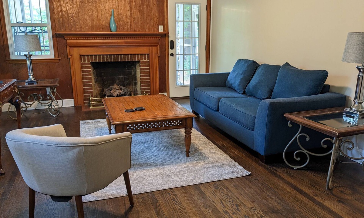 Durham House | The Homestead Bungalow | 2BR + Den, Pets OK
