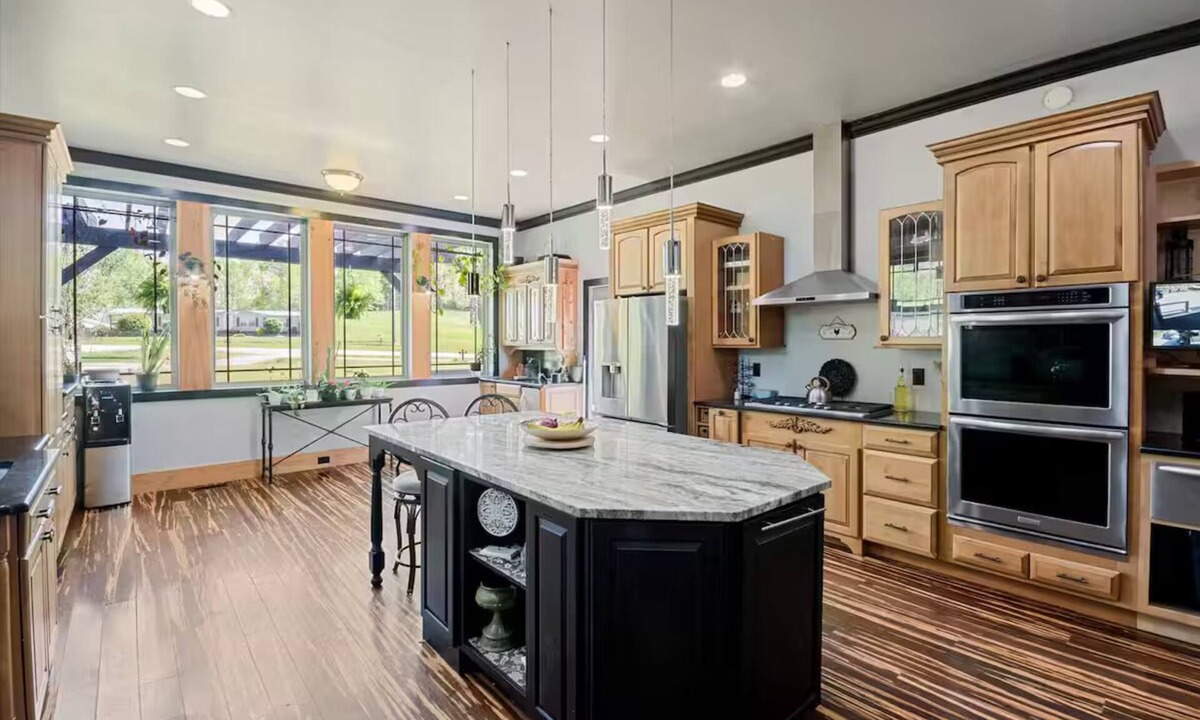 Rutherfordton House | The Howell House (PET FRIENDLY)