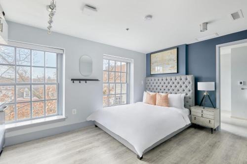 Old Town Alexandria Apartment | The King Street House By Kasa