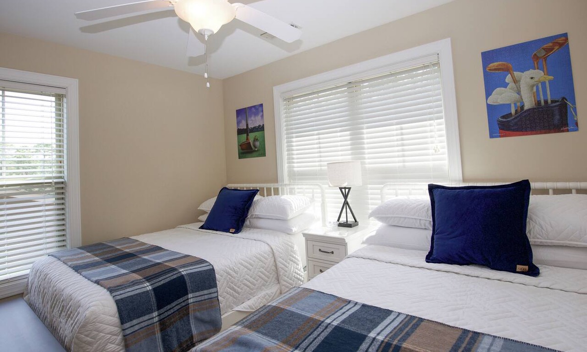 Southern Pines House | The Pines Retreat at Cypress Creek - 3 bedroom townhome with Community Pool