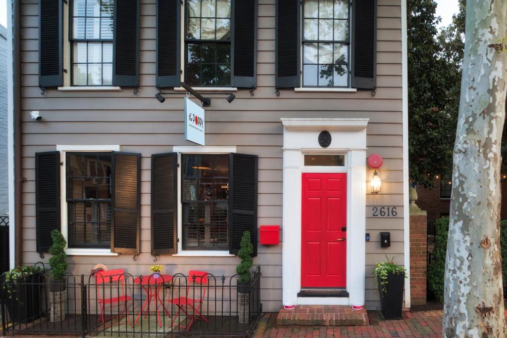 Georgetown Hotel | The Poppy Georgetown Guesthouse and Gardens