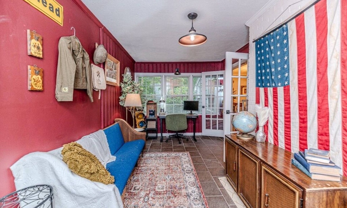 Terry Sanford House | The Sergeant's Parlor - Standing Desk - Near Fort Bragg