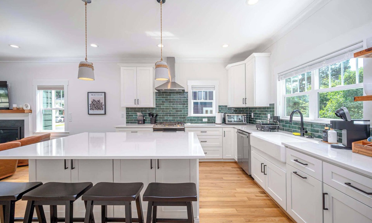 Durham Cottage | The Terra Haus - 4bedroom Modern Boho Retreat