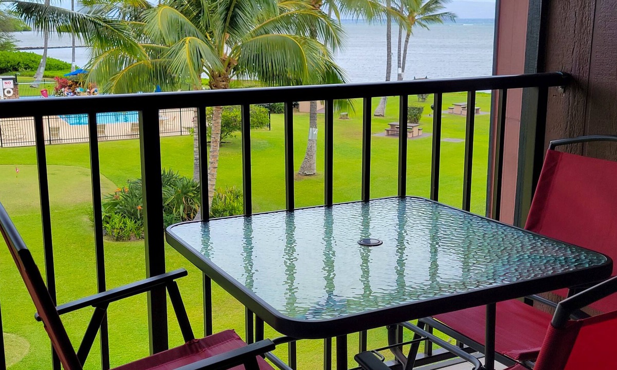 Kaunakakai House | Third-floor condo with ocean views, WiFi, pool, grills & washer/dryer