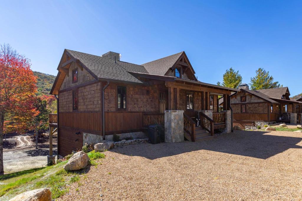 Banner Elk House | Three Little Bears at Eagles Nest