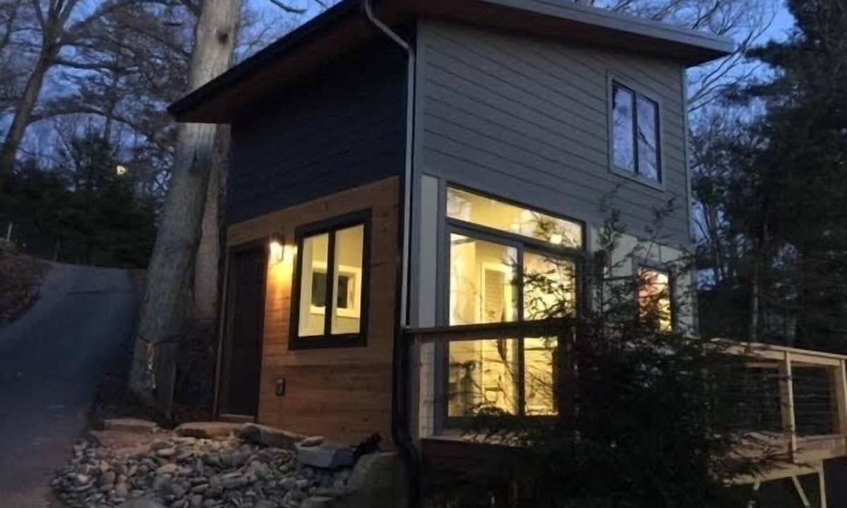 Grove Park- Sunset Cottage | Tiny House, Big Views! 8 Min. to Downtown