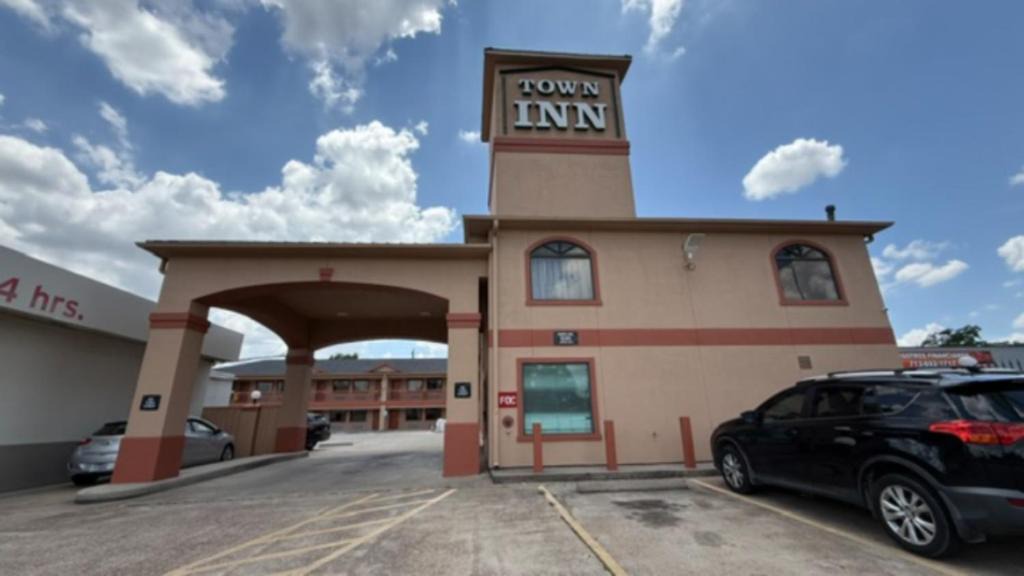 Northside Hotel | Town Inn