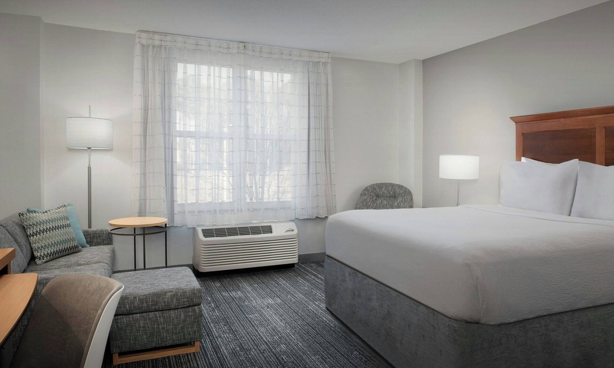 Norfolk - Virginia Beach Hotel | TownePlace Suites by Marriott Suffolk Chesapeake