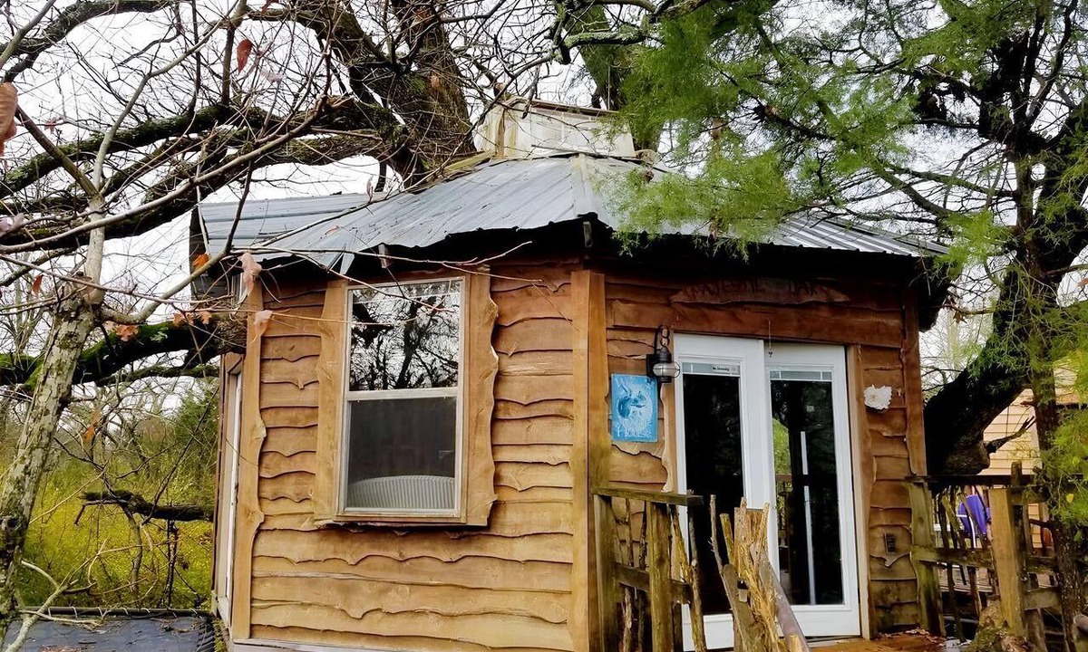 Celeste Cabin | Tree House Rental with Private Pool in Celeste, for Glamping Adventures in Texas
