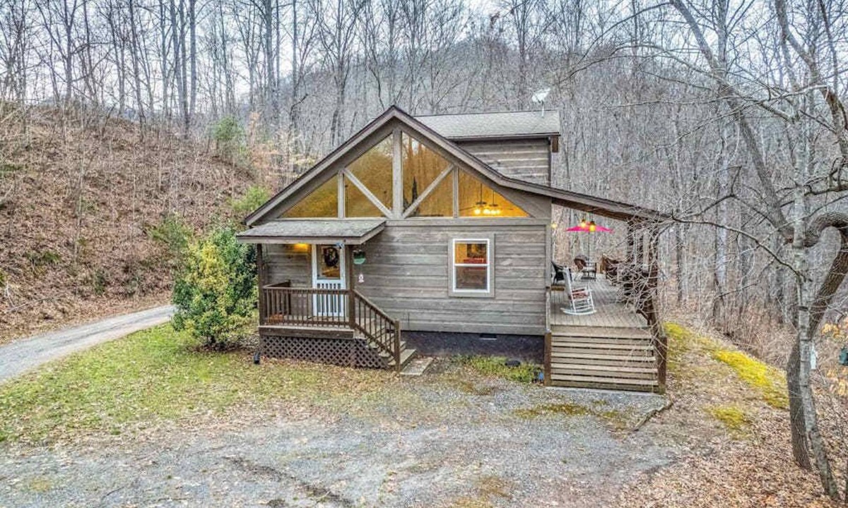 Sylva House | Tree Top Cabin