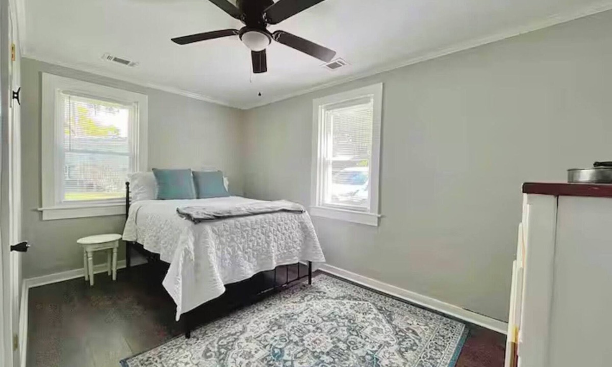Beaufort Cottage | Turning Tide Cottage - Sleeps 4!