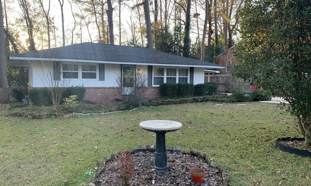 Macon House | Two bedroom Macon Oasis