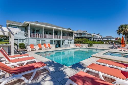 Golden Mile House | Under The Sea