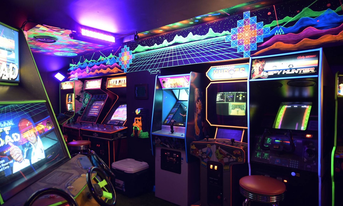 Buena Vista House | Unique Retro Arcade close to Biltmore & Down town Asheville.
