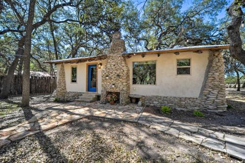 Blanco House | Unique Stay: Historic Home Along Blanco River