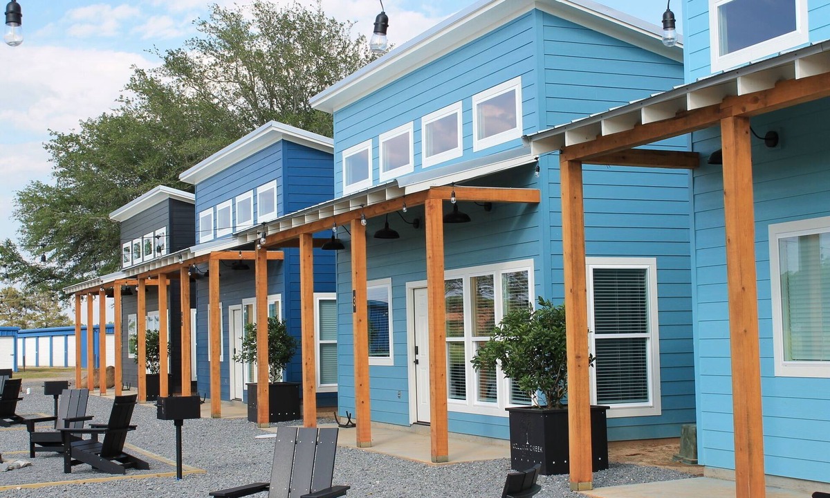 Sterlington Cabin | Unit 4 Willow Creek Cabins