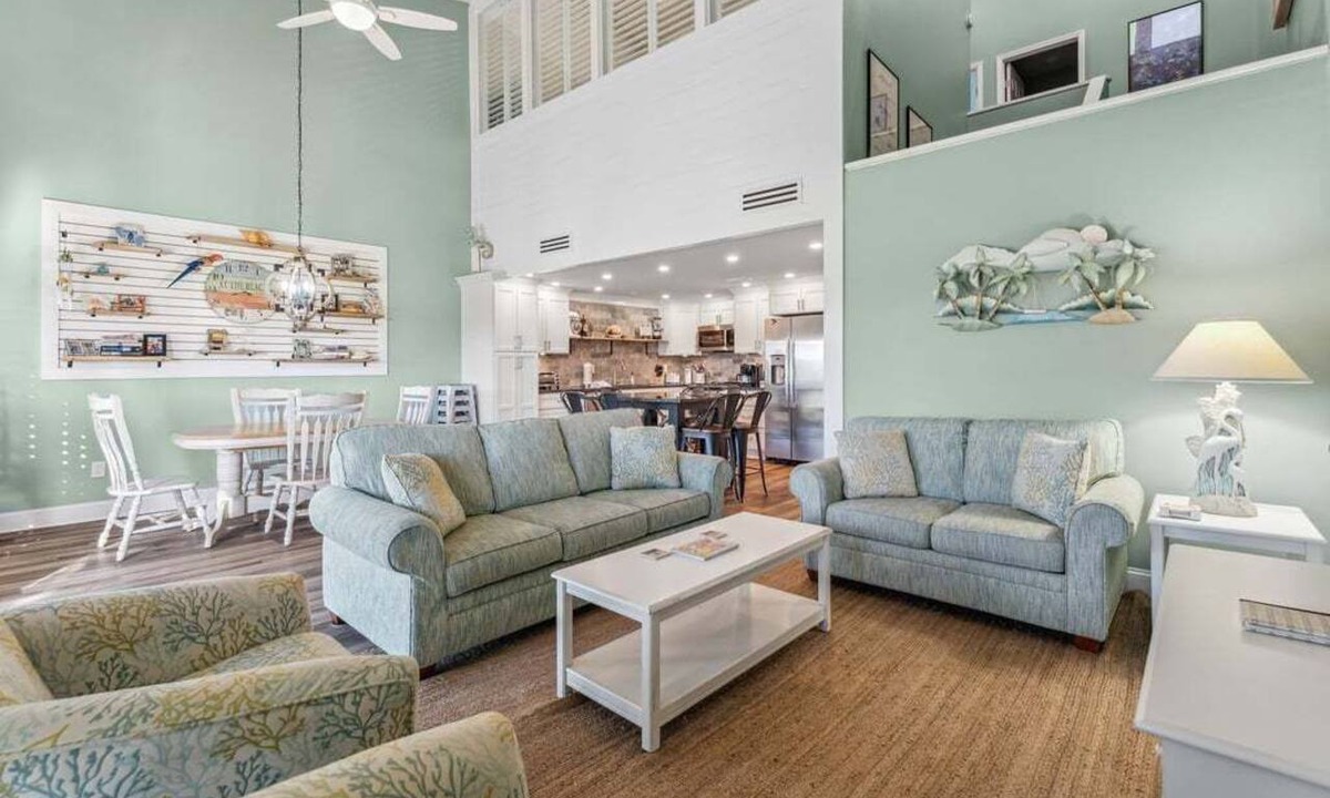 Sunnyside Condo | Unit 58, Parrot's Lodge, 3 Bedroom Beach Condo