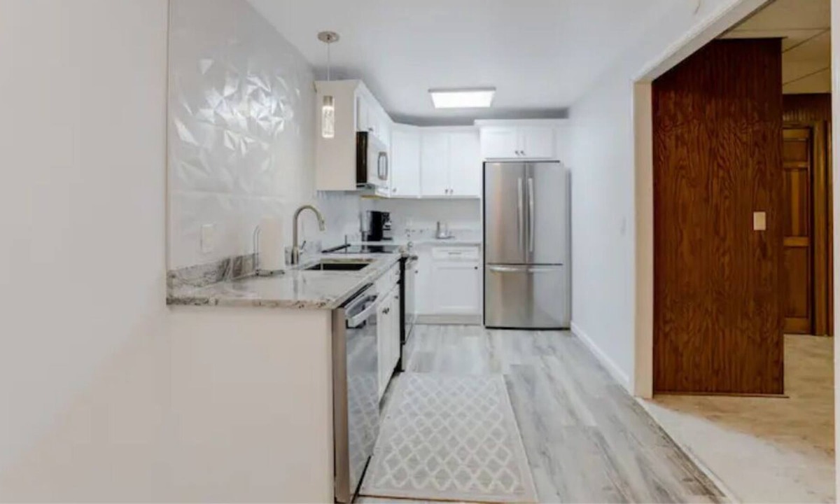 Easley Apartment | Unwind in a cozy woodland space ~King Bed