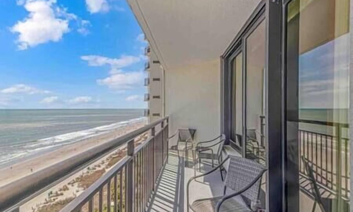Myrtle Beach Condo | Updated Direct Oceanfront 1BR W/Panoramic VIEWS!