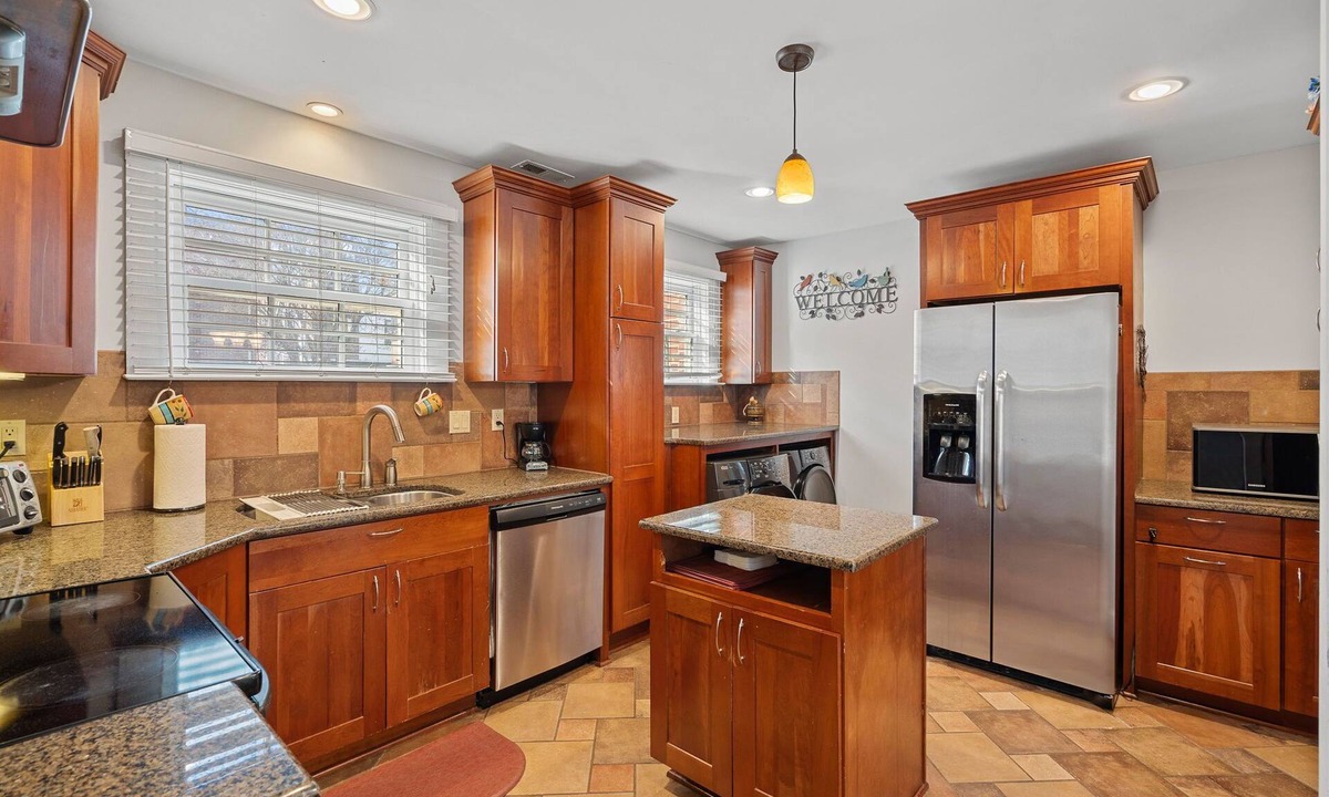 Third Ward House | Uptown Charlotte Cottage Home Walk to all Stadiums