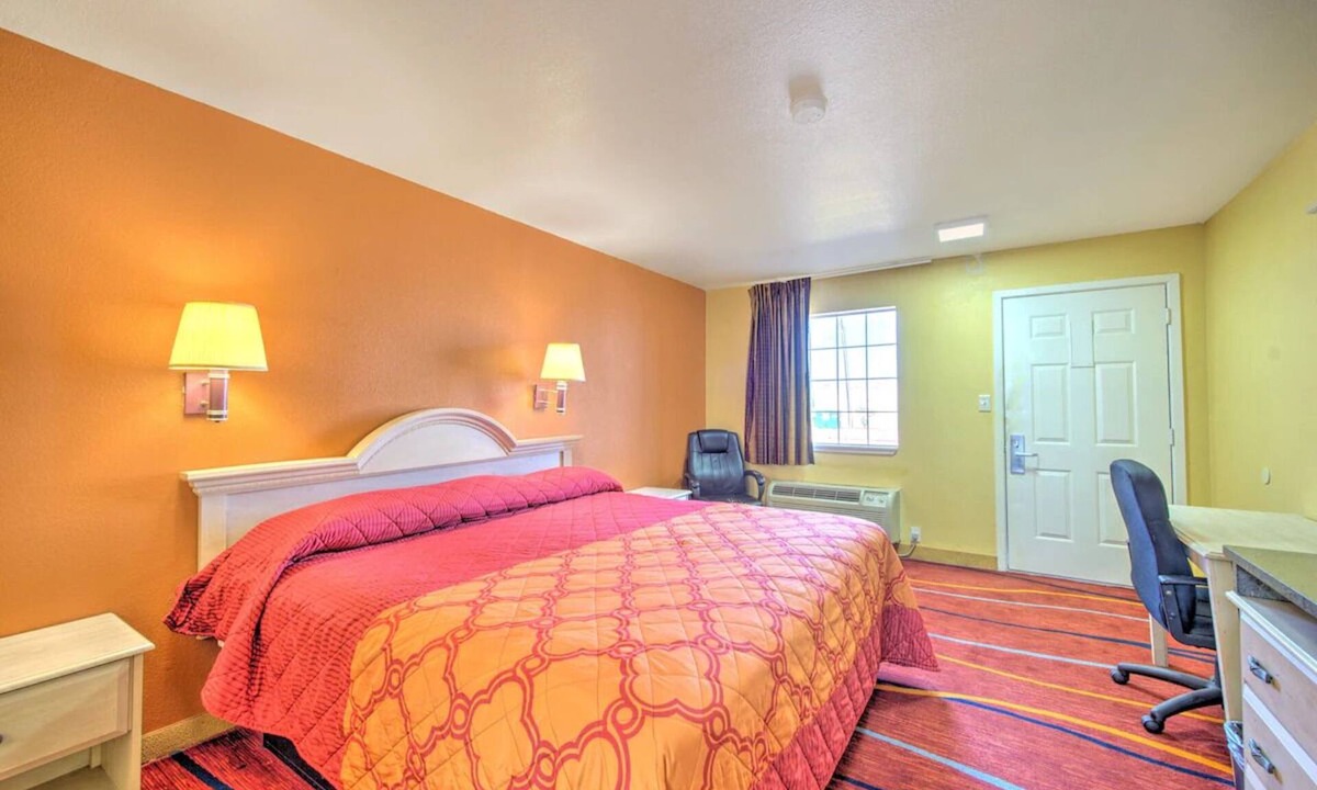 Harker Heights Hotel | Value Stay | Near Veterans Memorial Blvd in Harker Heights | Free Parking