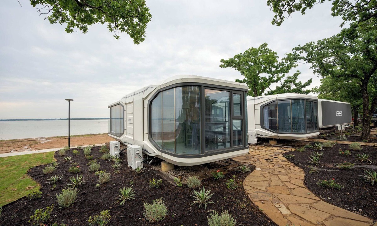 Bridgeport Apartment | Vessel 2 - Lakeside Vessel Retreat | Outdoor BBQ Kitchen Scenic Views
