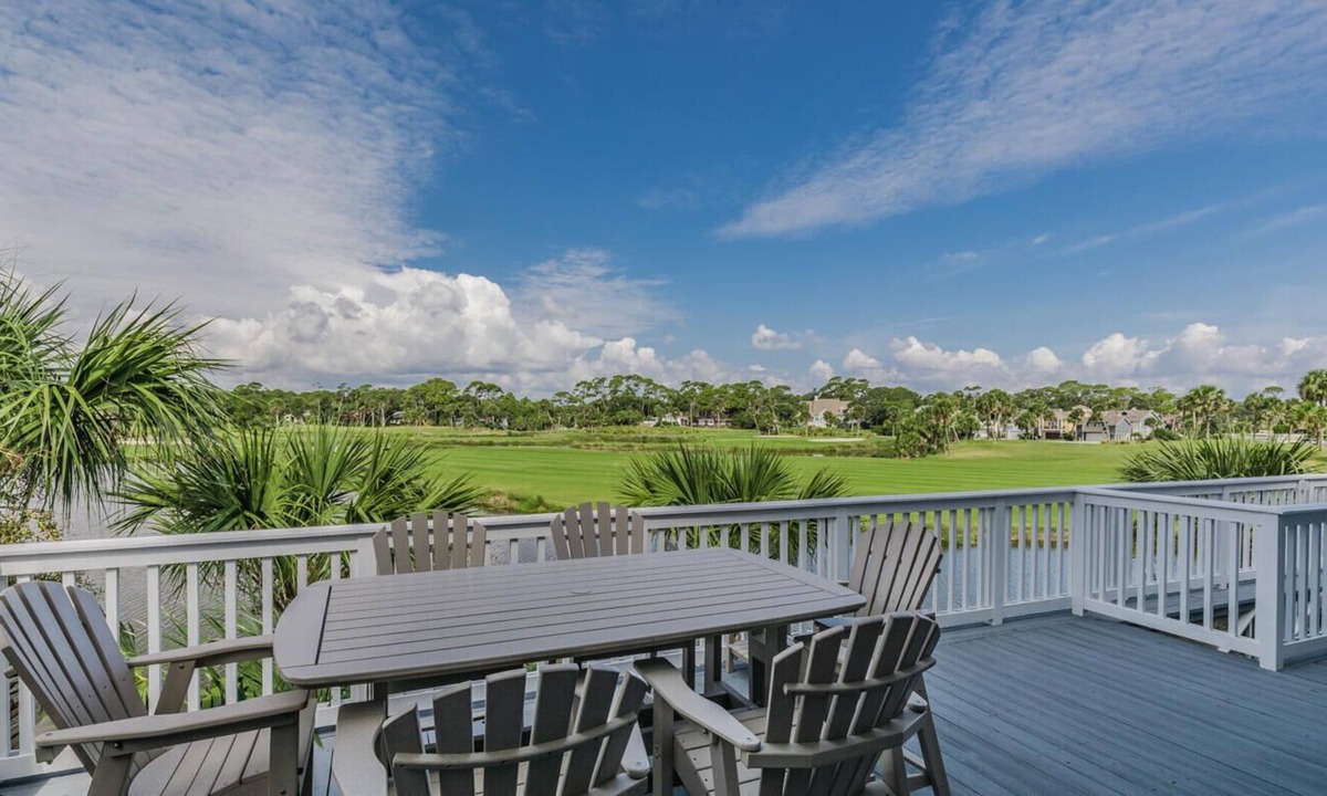 Saint Helena Island House | View the fairways & water all around and a slice of ocean view to boot!