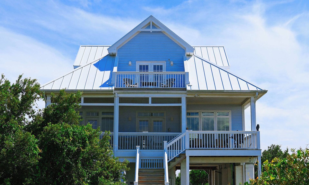 Beachwalk House | VIEWS VIEWS VIEWS! BEACHFRONT 4 Bdrm Home. Pvt Boardwalk to Beach. Golf cart!