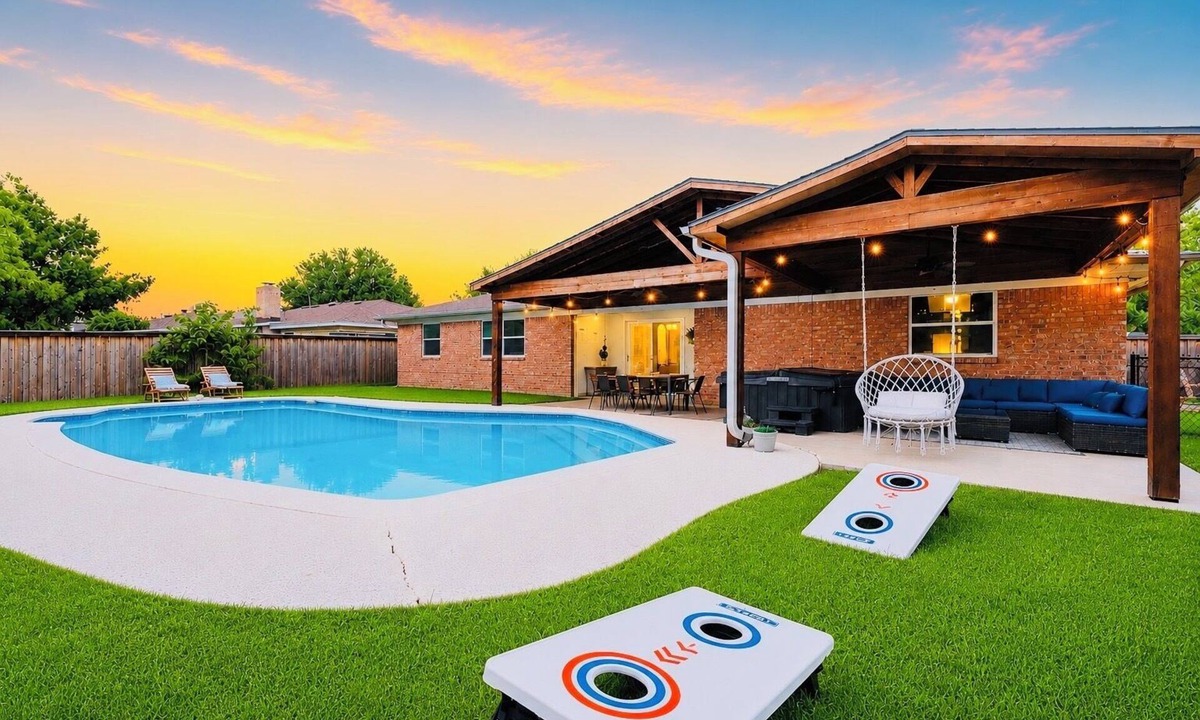 North Richland Hills House | Villa D’Oro, Minutes to FIFA World Cup Stadium, Pool, Spa,Arcade, Game Room