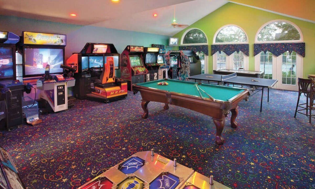 Williamsburg Apartment | W'burg Condo 1BR/1BA 2 Beds