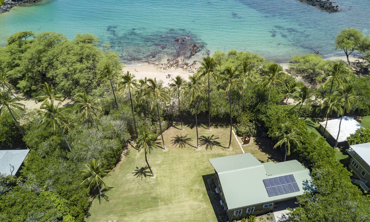 Puako House | Waialea Bay Beachfront Home with AC