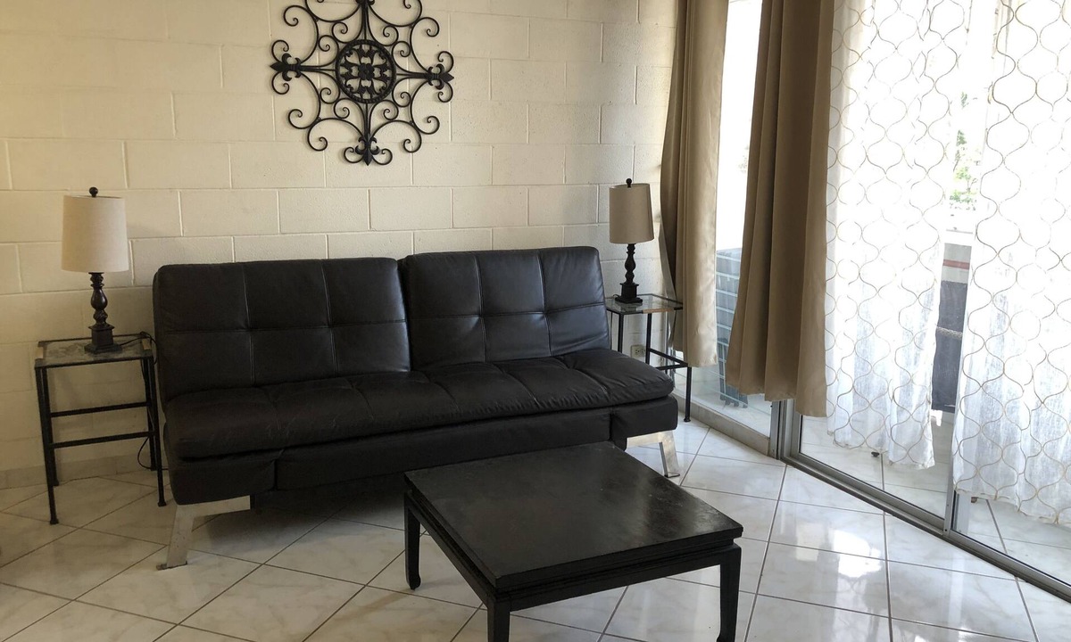 Waikiki Apartment | ~Waikiki~ LOWEST RATES IN AREA ~ 3 Bedroom ~ Fully Furn ~ Blocks to Beach ~
