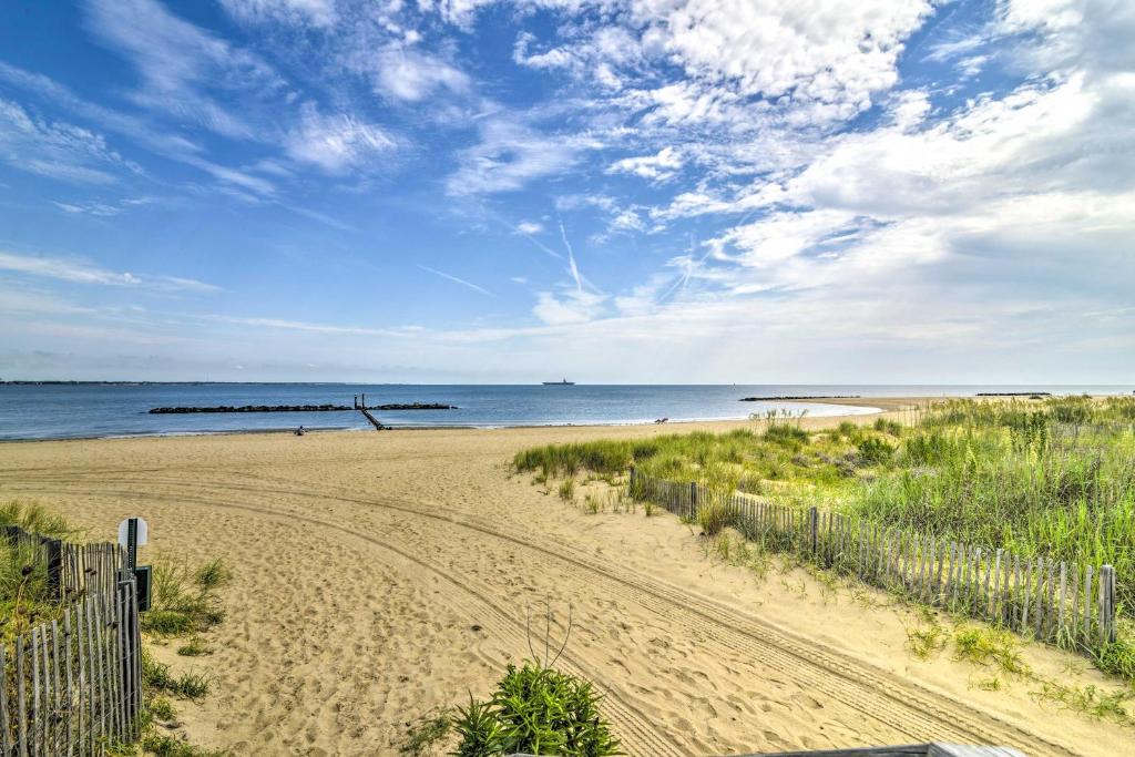 Willoughby Spit House | Walk to Public Beach Access: Norfolk Family Home