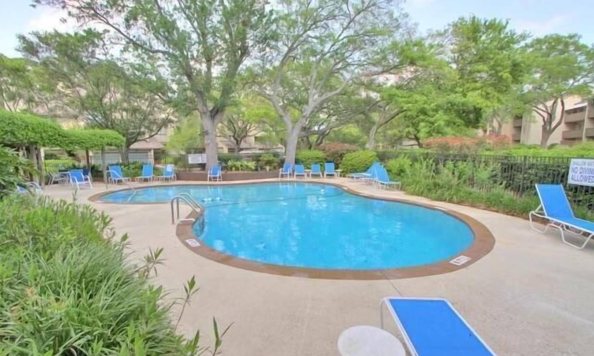 South Beach Villa | Water Views Sea Pines| Steps to South Beach Marina | Firepit | Pool Access