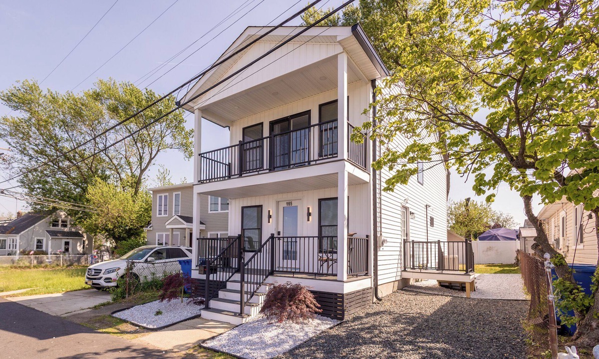 Laurence Harbor House | Waterfront 3BA/2BA, Luxury, Fios, Parking, Laundry, New Construction