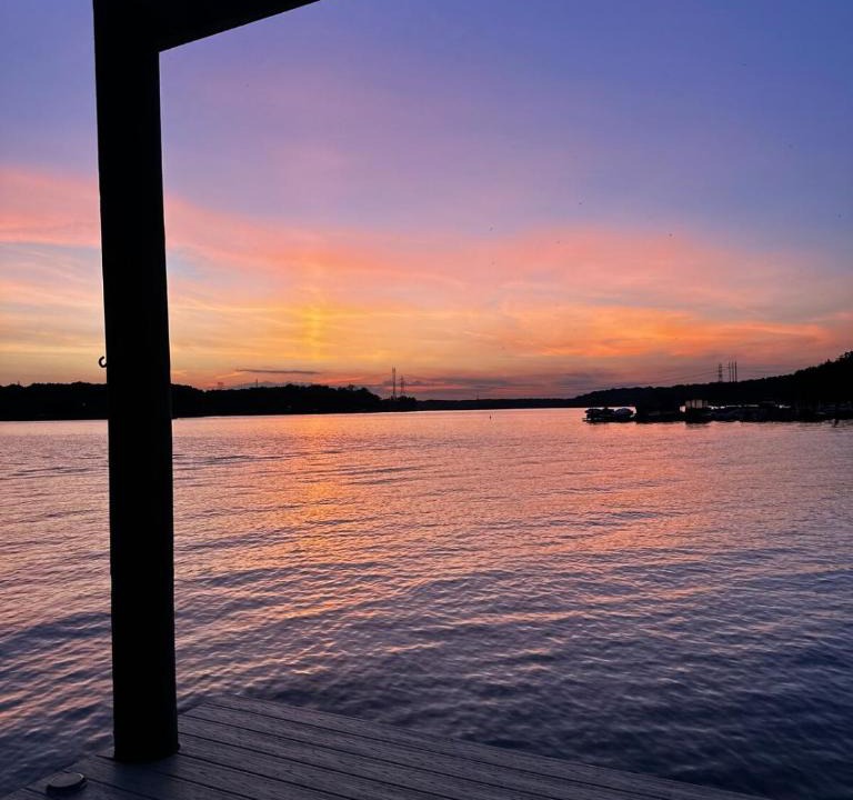 Steele Creek House | Waterfront Cottage, Fiery Sunsets